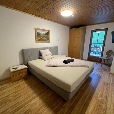 Upcycling Appartement Fischl - Nachhaltig Und Kreativ Wohnen Fuer Gross Und Klein Jenbach Ngoại thất bức ảnh