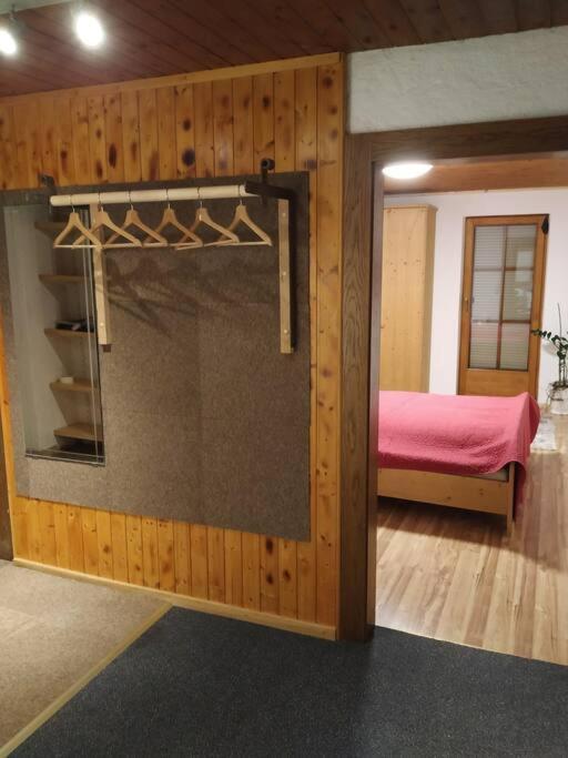 Upcycling Appartement Fischl - Nachhaltig Und Kreativ Wohnen Fuer Gross Und Klein Jenbach Ngoại thất bức ảnh