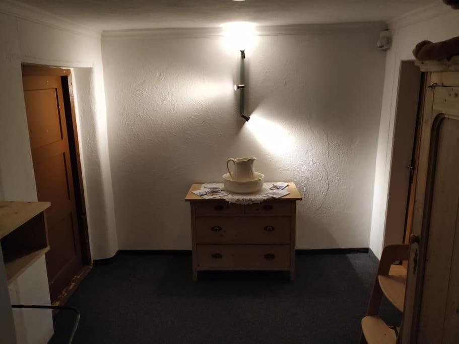 Upcycling Appartement Fischl - Nachhaltig Und Kreativ Wohnen Fuer Gross Und Klein Jenbach Ngoại thất bức ảnh