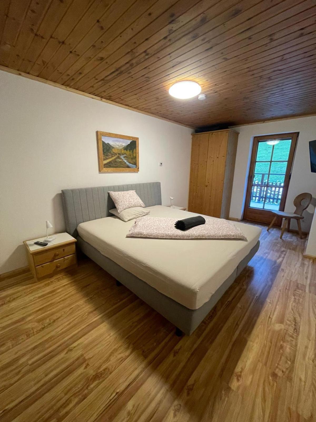 Upcycling Appartement Fischl - Nachhaltig Und Kreativ Wohnen Fuer Gross Und Klein Jenbach Ngoại thất bức ảnh